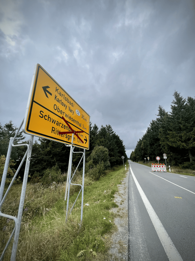 Wieder Zufahrt nach Oberwiesenthal gesperrt